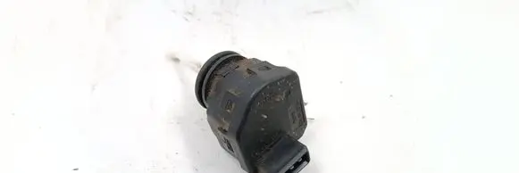 Volkswagen PASSAT B5 Headlight level adjustment motor 3B0941295A