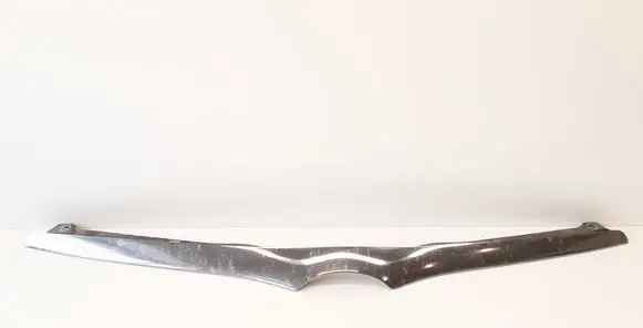 Toyota Corolla Verso E121 Front bumper upper radiator grill