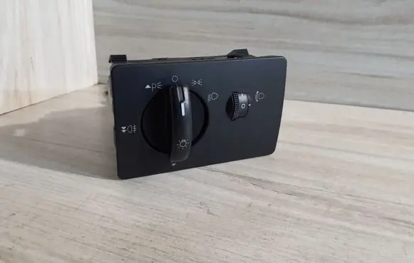 Ford Focus C-MAX Light switch 7M5T13A024LA