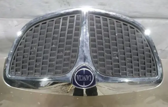 Lancia Musa Front grill 