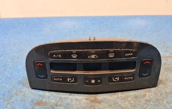 Peugeot 607 Tailgate/trunk/boot open switch 96295526zl