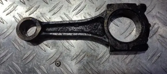 Mazda 626 Connecting rod/conrod rf2
