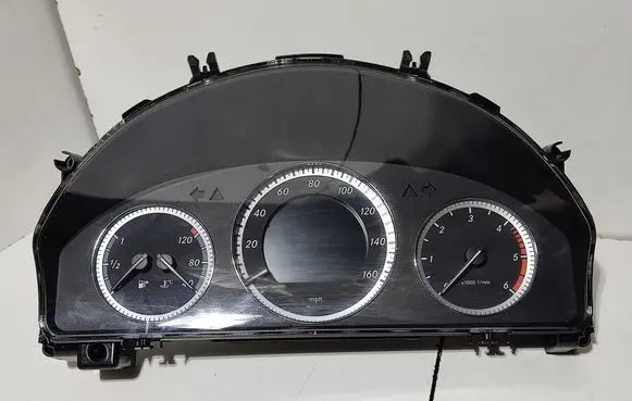 Mercedes-Benz C W204 Speedometer (instrument cluster) A2049007500 A2C53245324