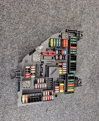 BMW 6 F12 F13 Fuse module 9252812
