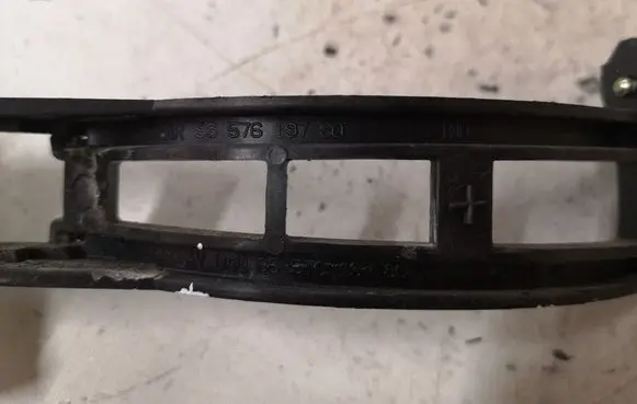 Peugeot 307 Front door exterior handle/bracket 9657619780 9657619480