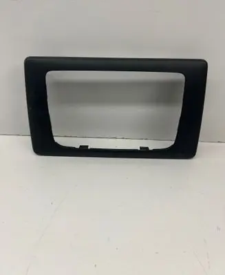 Dacia Duster II Radio/GPS head unit trim 682604062R 682601526R