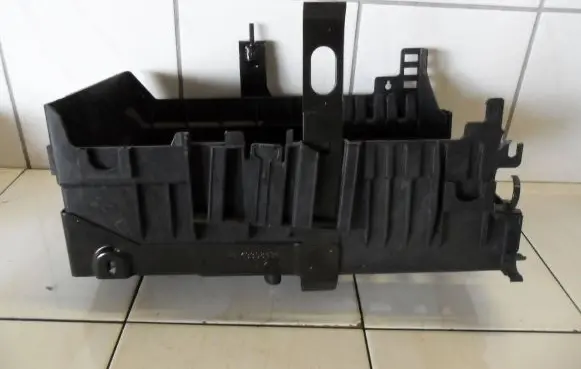 Opel Astra J Battery box tray 