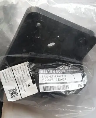 Nissan Qashqai Headlight/headlamp mounting bracket 620454EA0A