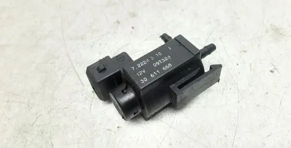 Volvo XC90 Valve vacuum 30611668