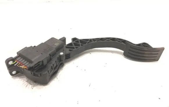Ford Kuga I Accelerator throttle pedal 3M51-9F836-AH