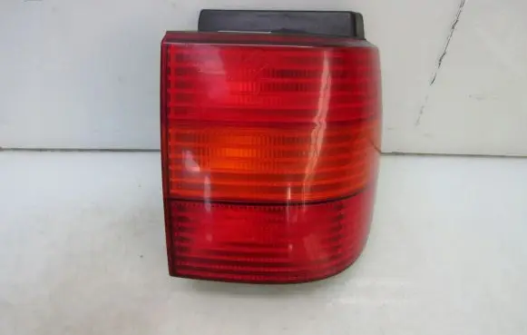 Volkswagen PASSAT B4 Rear/tail lights