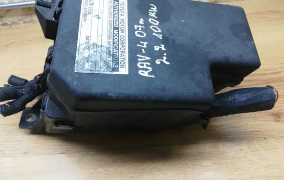 Toyota RAV 4 (XA30) Fuse box set 8266242180
