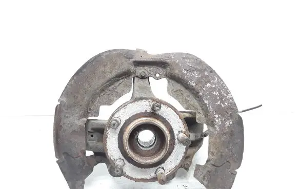 Front wheel hub spindle knuckle