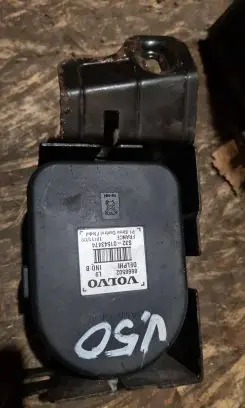 Volvo V50 Alarm system siren 8666502