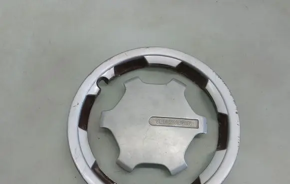 Volkswagen Golf II R13 wheel hub/cap/trim 