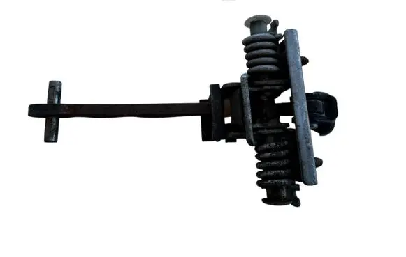 Citroen DS5 Rear door check strap stopper