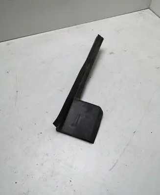 Ford Mustang VI Intercooler air guide/duct channel FR3B8102B