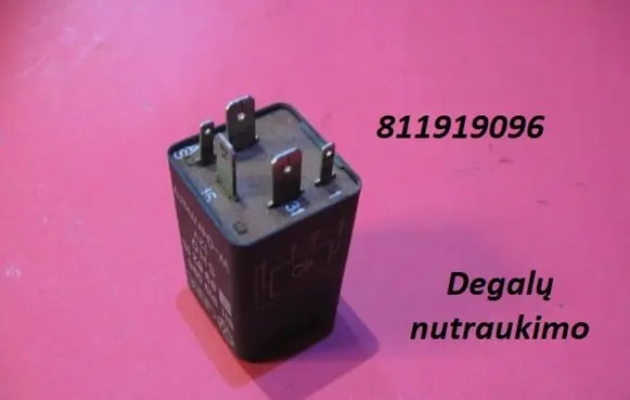 Volkswagen Jetta I Idle relay 811919096