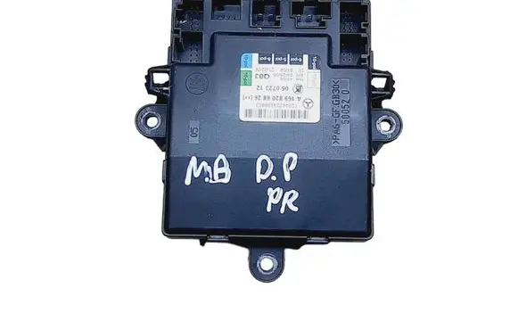 Mercedes-Benz A W169 Door control unit/module A1698206826 05072312