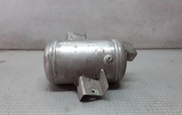 Volkswagen Phaeton Vacuum air tank 3D0616201