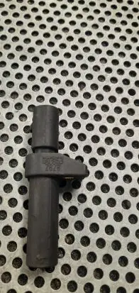 Mercedes-Benz Sprinter W901 W902 W903 W904 Crankshaft position sensor 0031532828