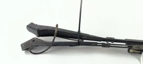 Chevrolet Corvette Front wiper blade arm 