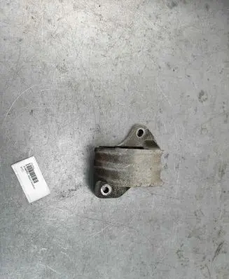 Volvo XC60 Engine mount bracket 31480553
