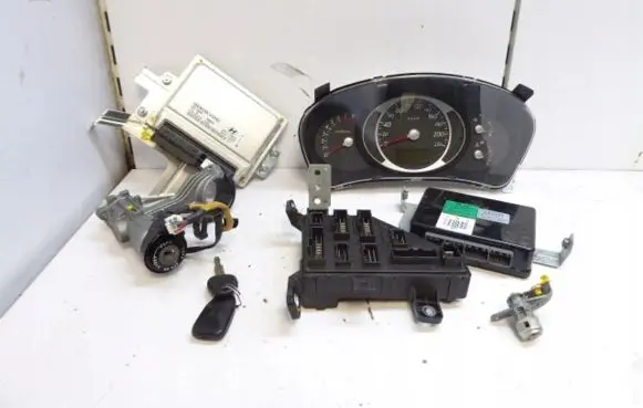 Hyundai Tucson JM Engine ECU kit and lock set 