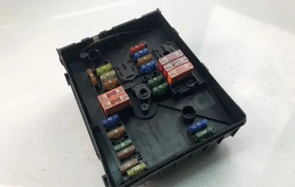 Audi A3 S3 8P Fuse box set 1K0937125A