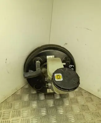 Master brake cylinder