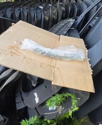 Opel Astra K Front bumper splitter molding 13469598