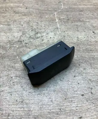 BMW 5 E60 E61 Passenger airbag on/off switch 6977788 32070510