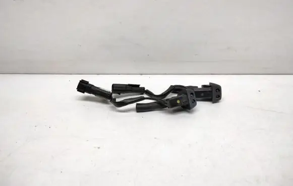Volvo V60 Windshield washer spray nozzle 