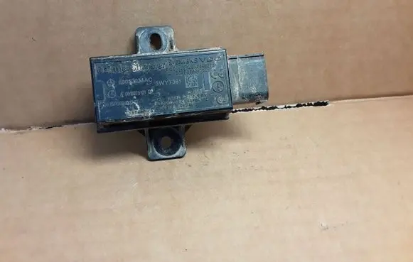 Jeep Grand Cherokee (WK) Tire pressure sensor 56053034AC 5WY7361 A0018275101