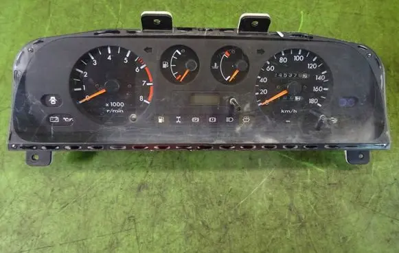 Ford Maverick Speedometer (instrument cluster)