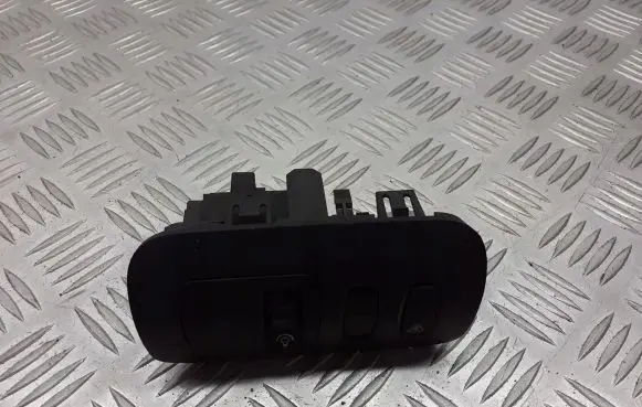Renault Megane II Other switches/knobs/shifts 8200079020