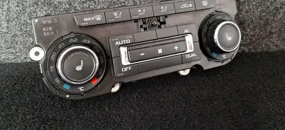 Skoda Superb B6 (3T) Climate control unit 3T0907044AG