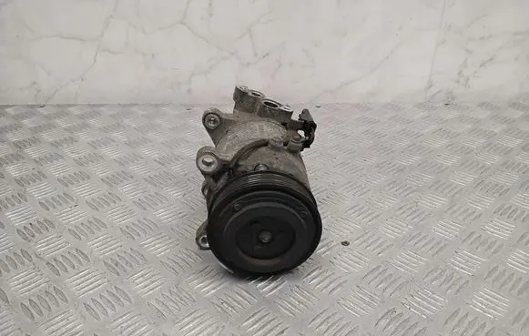 BMW 2 F45 Air conditioning (A/C) compressor (pump) 