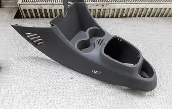 Toyota Aygo AB10 Center console 588110H010