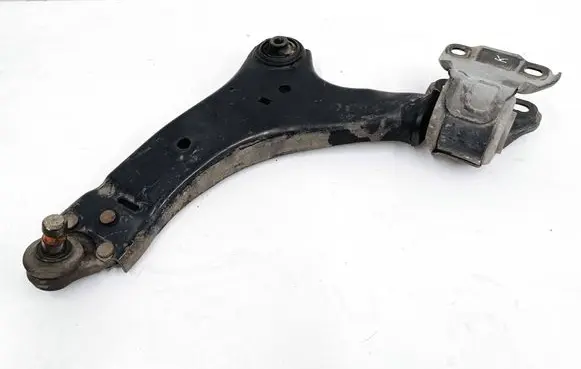 Volvo XC60 Front lower control arm/wishbone 8G9N3A053A