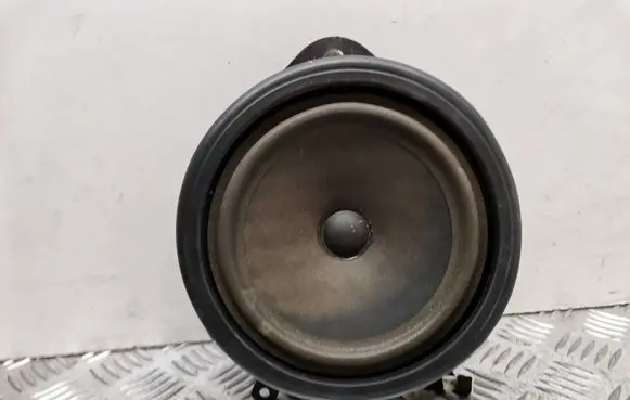 Audi A3 S3 8P Front door speaker 8P0035411