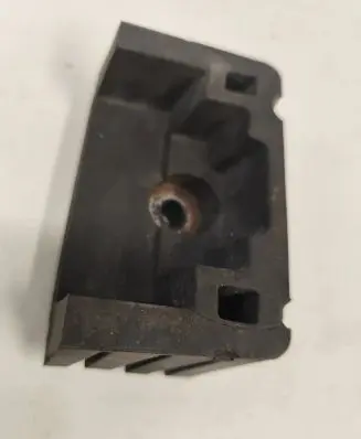 Volkswagen Touareg I Jacking socket point 
