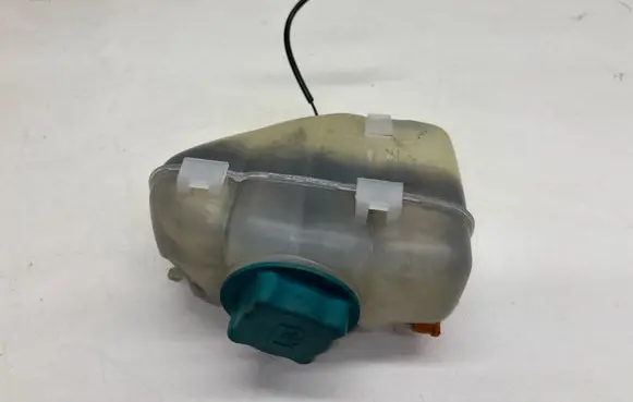 Volvo XC90 Coolant expansion tank/reservoir 2002096