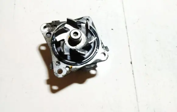 Mitsubishi Colt Water pump