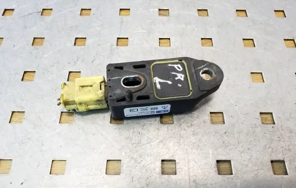 Honda FR-V Airbag deployment crash/impact sensor 77930SFEJ110M2