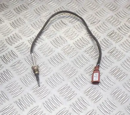 Audi A5 Oil temperature sensor 8W0906088B