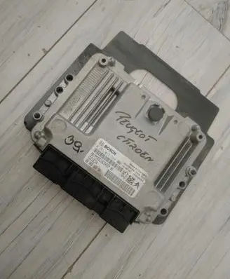 Peugeot 3008 I Engine control unit/module ECU 0281013334