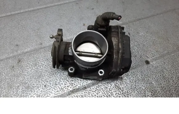 Audi A4 S4 B5 8D Throttle valve