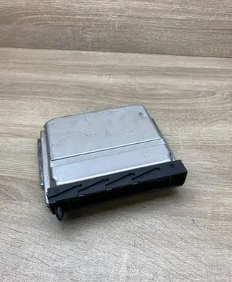 Volvo XC90 Engine control unit/module ECU 30637733A 0281011078