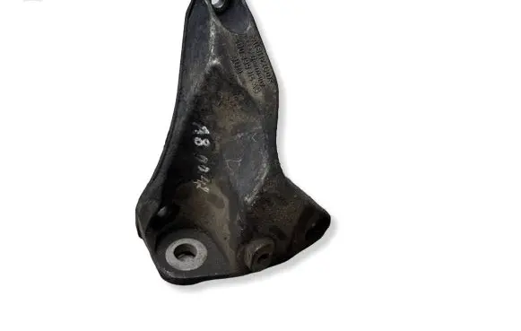 Audi A8 S8 D2 4D Gearbox mounting bracket 4D0399114AG